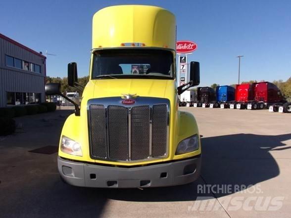 Peterbilt 579 Conventional Trucks / Tractor Trucks