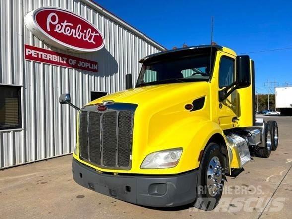 Peterbilt 579 Conventional Trucks / Tractor Trucks