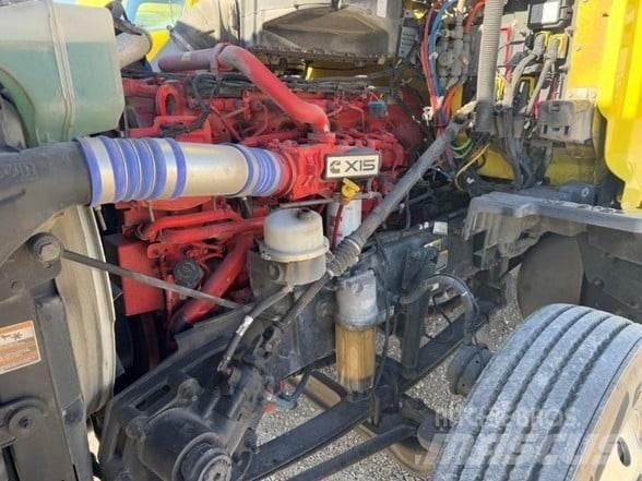 Peterbilt 579 Conventional Trucks / Tractor Trucks