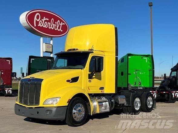 Peterbilt 579 Conventional Trucks / Tractor Trucks