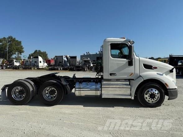 Peterbilt 579 Conventional Trucks / Tractor Trucks