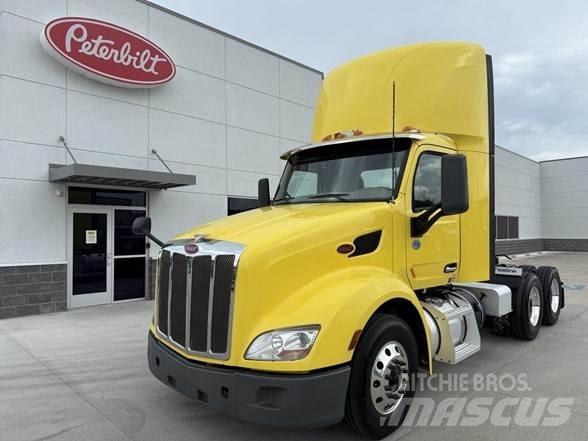 Peterbilt 579 Conventional Trucks / Tractor Trucks