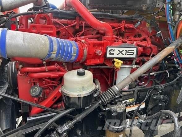 Peterbilt 579 Conventional Trucks / Tractor Trucks