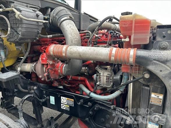Peterbilt 579 Conventional Trucks / Tractor Trucks