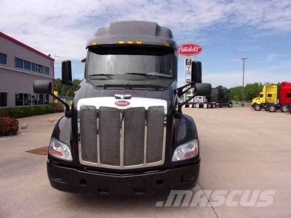Peterbilt 579 Conventional Trucks / Tractor Trucks