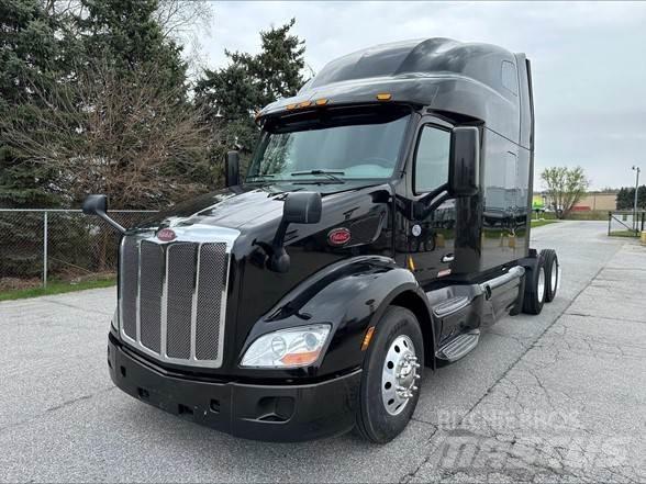 Peterbilt 579 Conventional Trucks / Tractor Trucks