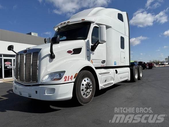 Peterbilt 579 Conventional Trucks / Tractor Trucks