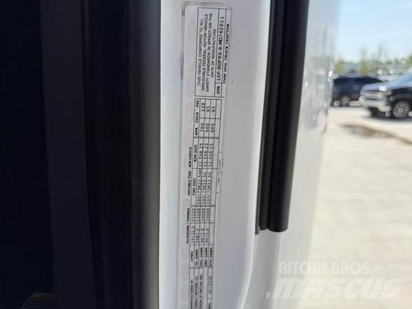Peterbilt 579 Conventional Trucks / Tractor Trucks