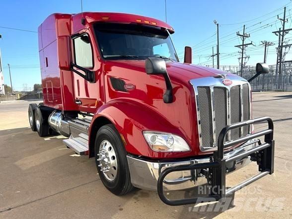 Peterbilt 579 Conventional Trucks / Tractor Trucks