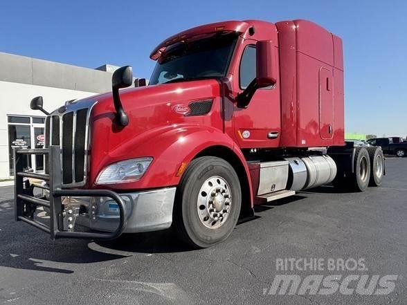 Peterbilt 579 Conventional Trucks / Tractor Trucks