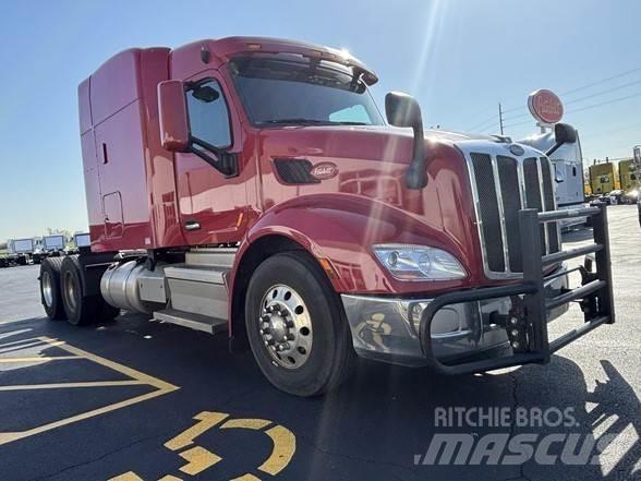 Peterbilt 579 Conventional Trucks / Tractor Trucks