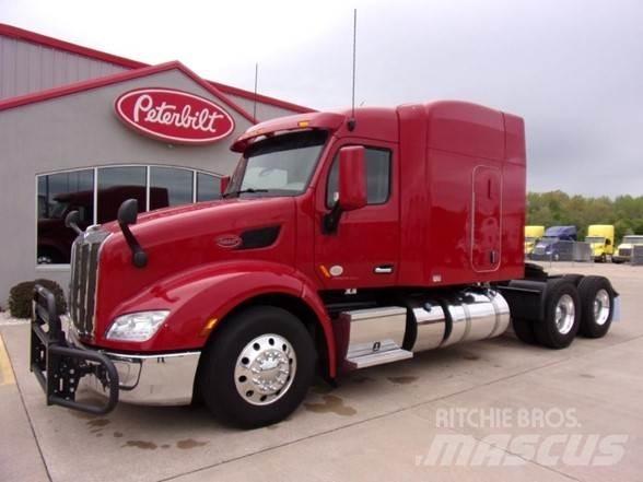 Peterbilt 579 Conventional Trucks / Tractor Trucks