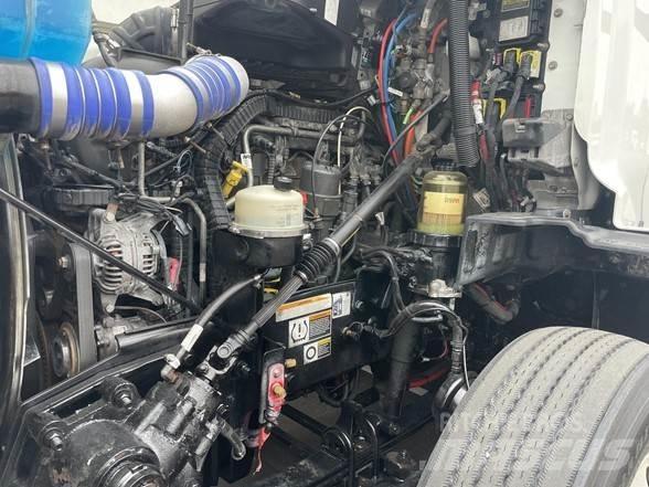 Peterbilt 579 Conventional Trucks / Tractor Trucks