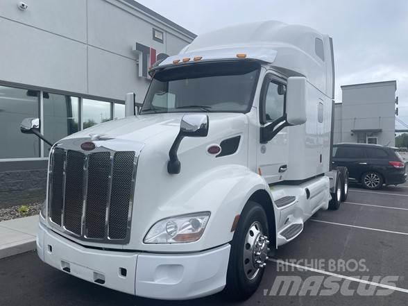 Peterbilt 579 Conventional Trucks / Tractor Trucks