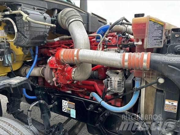 Peterbilt 579 Conventional Trucks / Tractor Trucks
