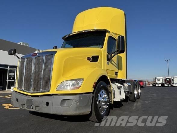 Peterbilt 579 Conventional Trucks / Tractor Trucks