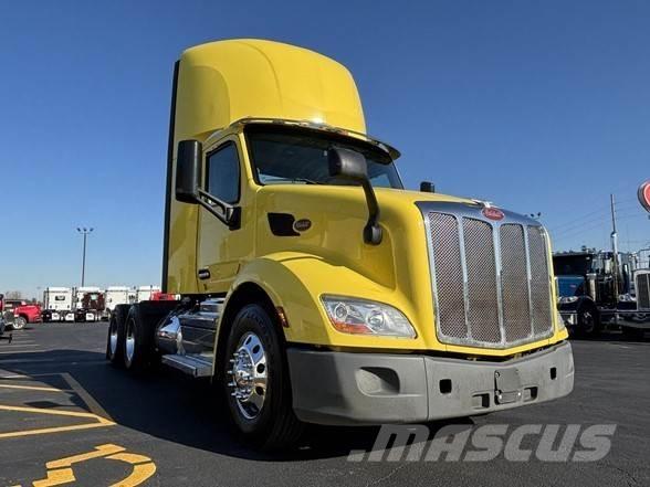 Peterbilt 579 Conventional Trucks / Tractor Trucks