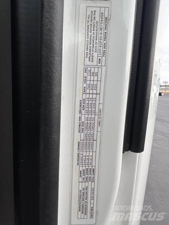 Peterbilt 579 Conventional Trucks / Tractor Trucks