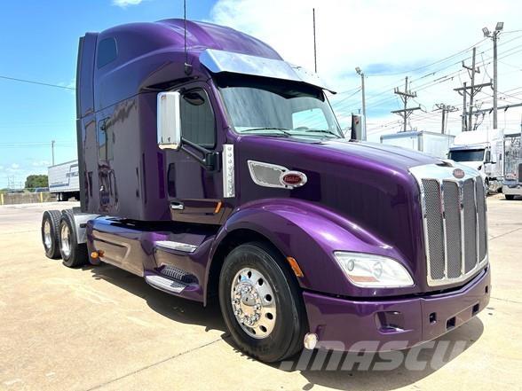 Peterbilt 579 Conventional Trucks / Tractor Trucks