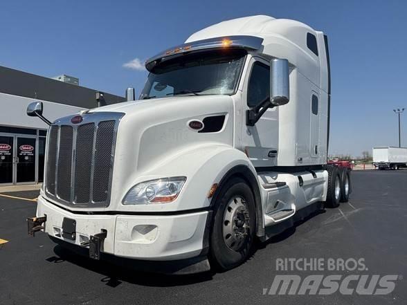 Peterbilt 579 Conventional Trucks / Tractor Trucks