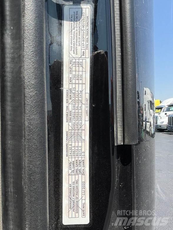 Peterbilt 579 Conventional Trucks / Tractor Trucks