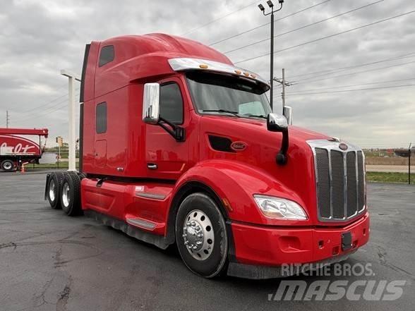 Peterbilt 579 Conventional Trucks / Tractor Trucks