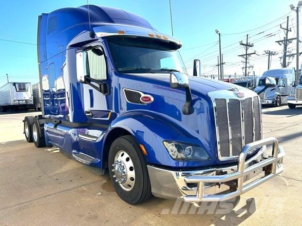 Peterbilt 579 Conventional Trucks / Tractor Trucks