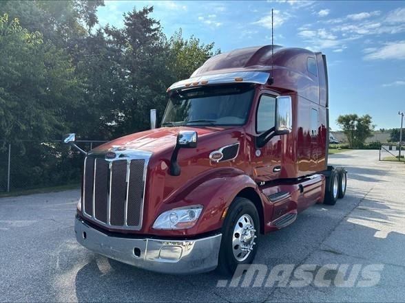 Peterbilt 579 Conventional Trucks / Tractor Trucks