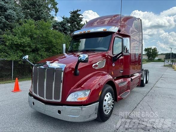 Peterbilt 579 Conventional Trucks / Tractor Trucks