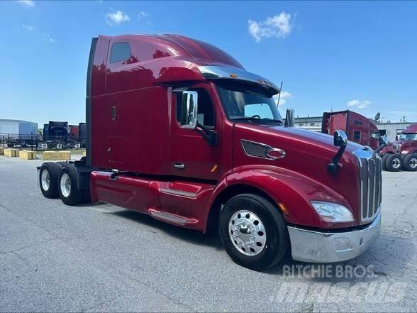 Peterbilt 579 Conventional Trucks / Tractor Trucks
