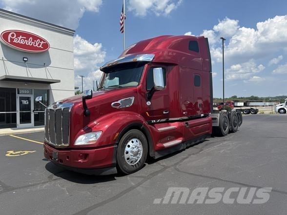 Peterbilt 579 Conventional Trucks / Tractor Trucks