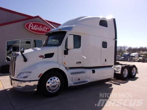 Peterbilt 579 Conventional Trucks / Tractor Trucks