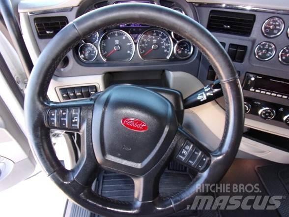 Peterbilt 579 Conventional Trucks / Tractor Trucks