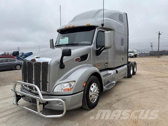 Peterbilt 579 Conventional Trucks / Tractor Trucks
