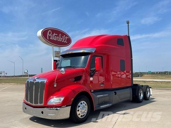 Peterbilt 579 Conventional Trucks / Tractor Trucks