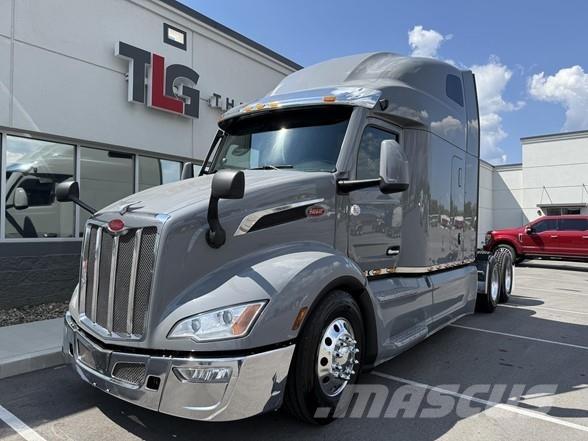 Peterbilt 579 Conventional Trucks / Tractor Trucks