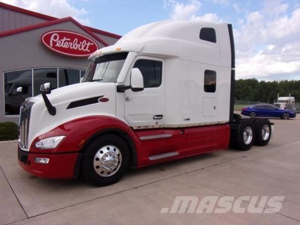 Peterbilt 579 Conventional Trucks / Tractor Trucks