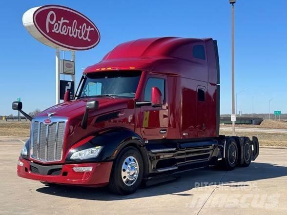 Peterbilt 579 Conventional Trucks / Tractor Trucks