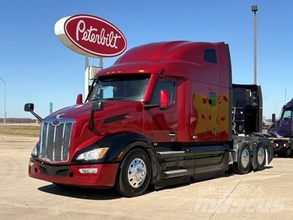 Peterbilt 579 Conventional Trucks / Tractor Trucks