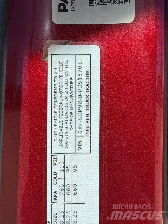 Peterbilt 579 Conventional Trucks / Tractor Trucks