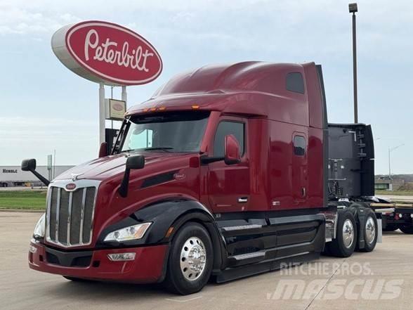 Peterbilt 579 Conventional Trucks / Tractor Trucks
