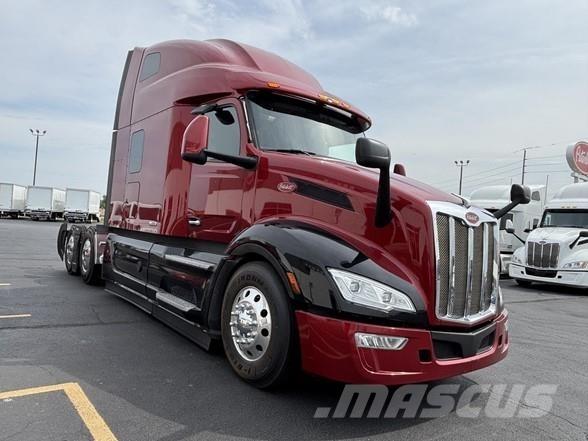 Peterbilt 579 Conventional Trucks / Tractor Trucks