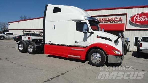 Peterbilt 579 Conventional Trucks / Tractor Trucks