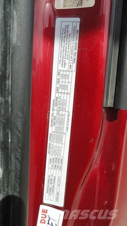Peterbilt 579 Conventional Trucks / Tractor Trucks