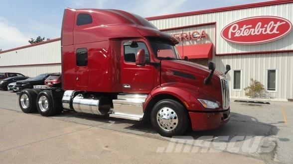 Peterbilt 579 Conventional Trucks / Tractor Trucks