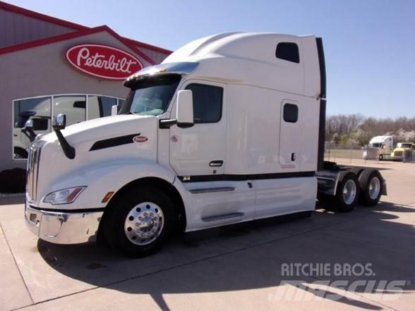 Peterbilt 579 Conventional Trucks / Tractor Trucks