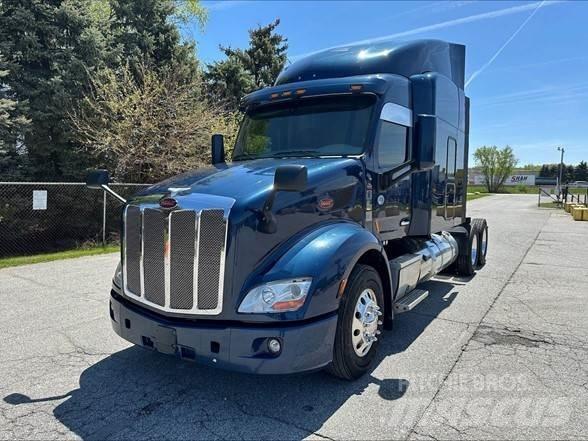 Peterbilt 579 Conventional Trucks / Tractor Trucks