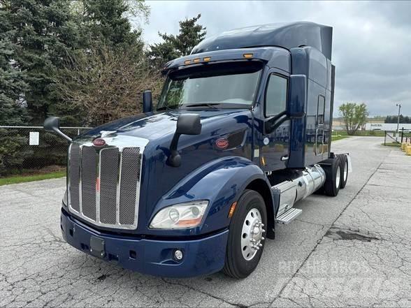 Peterbilt 579 Conventional Trucks / Tractor Trucks