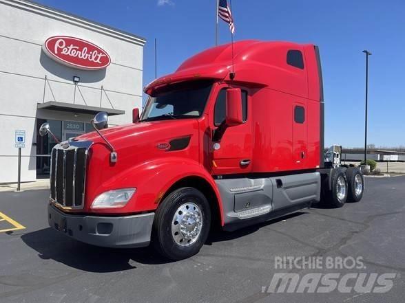 Peterbilt 579 Conventional Trucks / Tractor Trucks