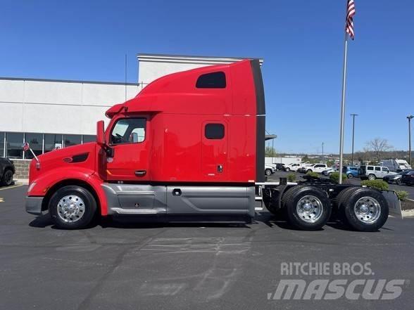 Peterbilt 579 Conventional Trucks / Tractor Trucks